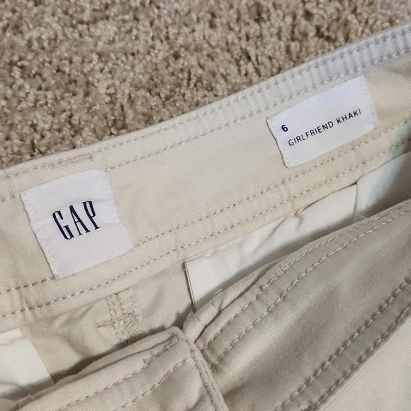GAP Khaki's - Picture 2 of 10